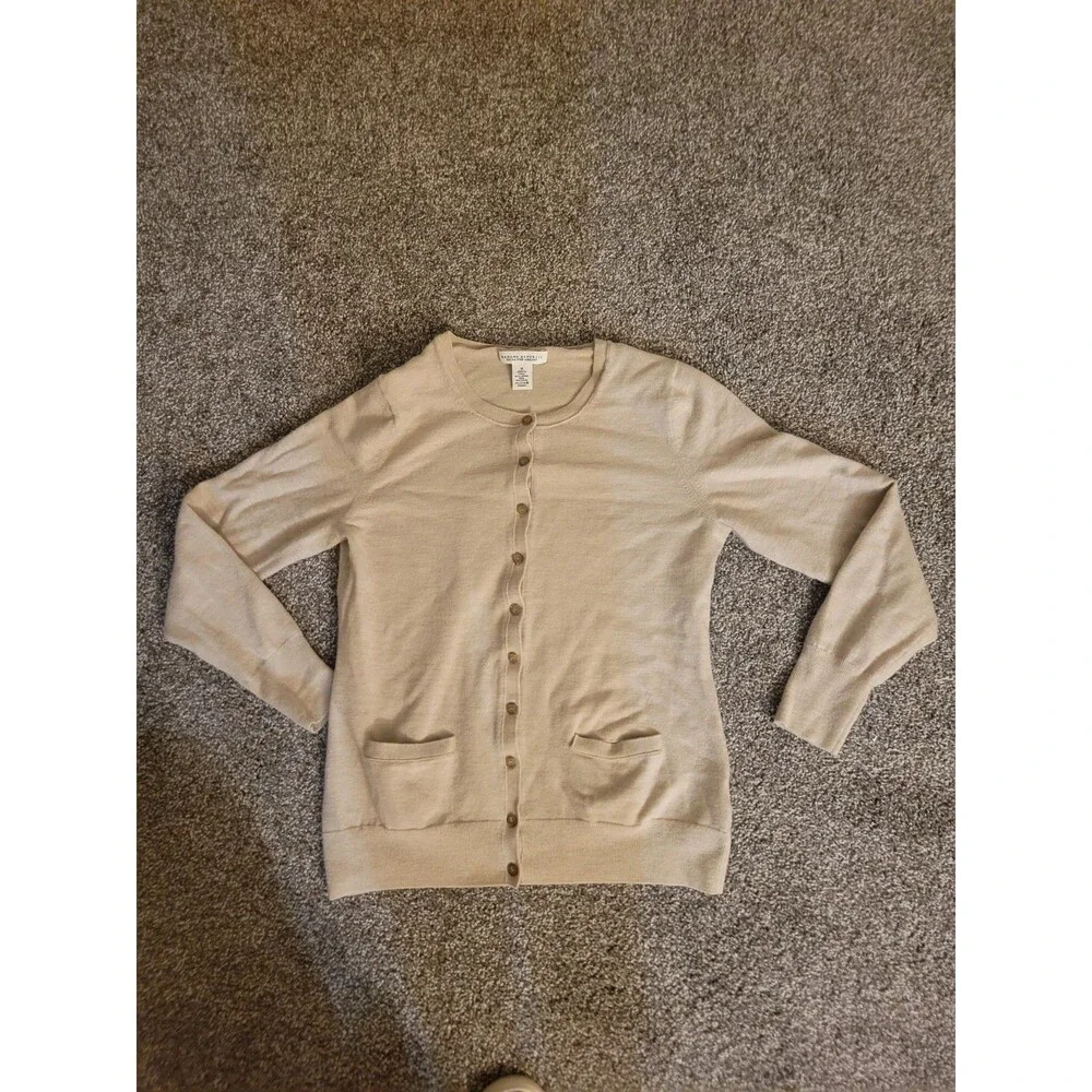 Banana Republic Beige Extra Fine Merlino Wool Classic Preppy Cardigan Sweater M